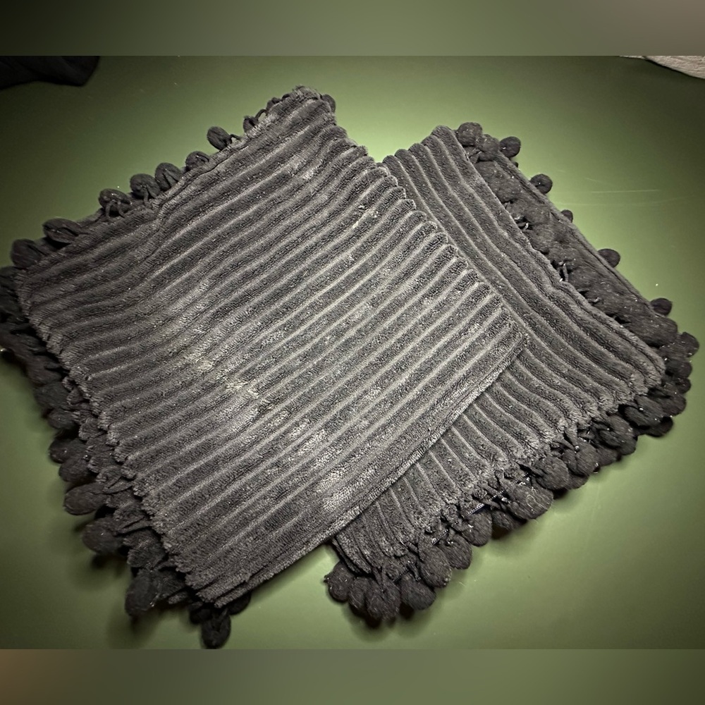 Set of 2 black pillow covers 18x18
